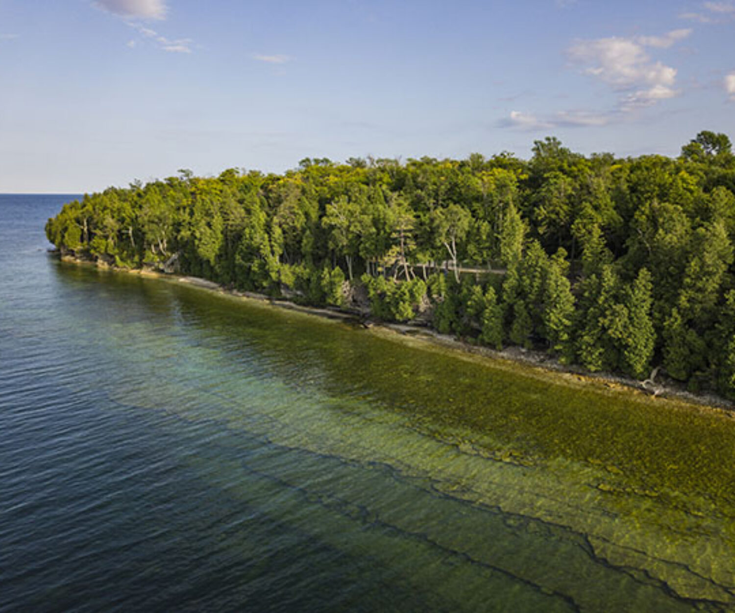 Porte des Morts Town Park from the water